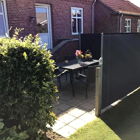 Skon Loftlejlighed Til 4 Personer I 6855 Outrup Apartment *