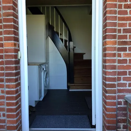 Apartment Skon Loftlejlighed Til 4 Personer I 6855 Outrup *